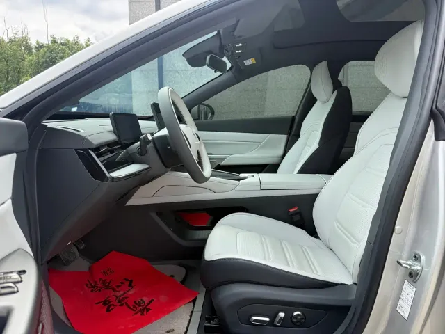 Dongfeng eπ 007 — Фото автомобиля 4