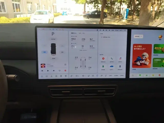 Li Auto MEGA — Фото автомобиля 12