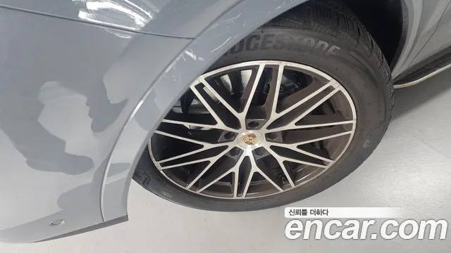 Porsche Cayenne PO536 — Фото автомобиля 11