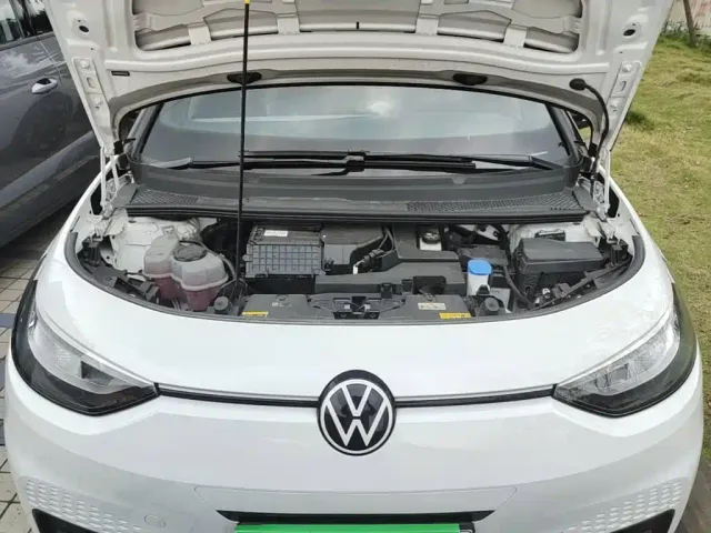 Volkswagen ID.3 — Фото автомобиля 19