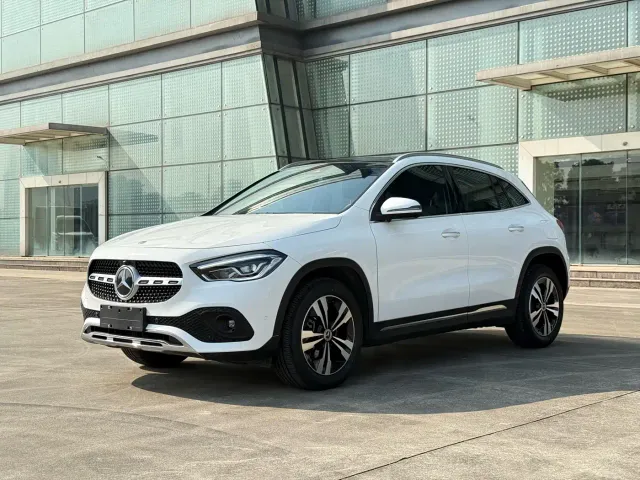 Фотография автомобиля — Mercedes-Benz GLA-Class