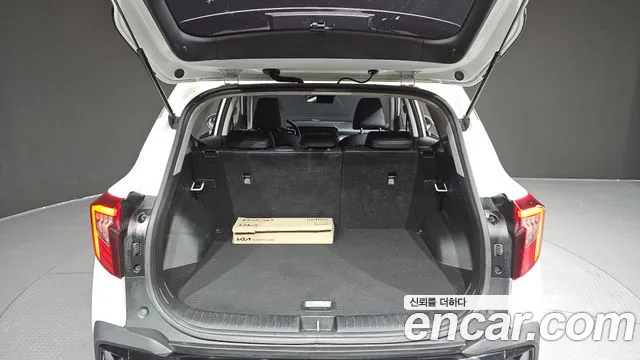 Kia Seltos Новый Seltos Бензин 1.6 турбо 2WD — Фото автомобиля 20