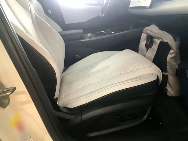BYD Seal 06 — Фото автомобиля 24
