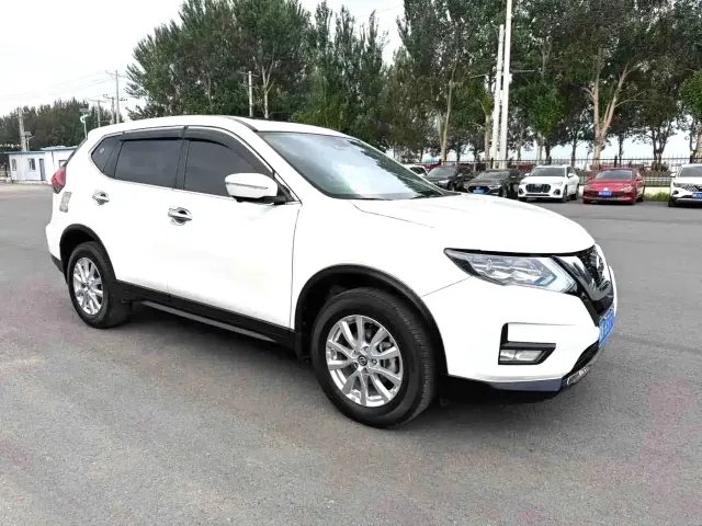 Nissan X-Trail 2022 2.0L 2WD Smart Connection Premium Edition — Фото автомобиля 2