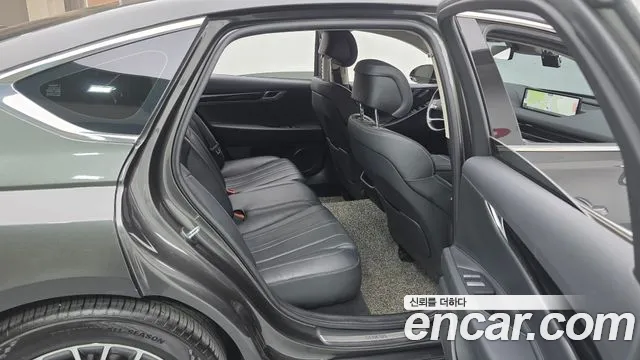 Genesis G80 RG3 — Фото автомобиля 11