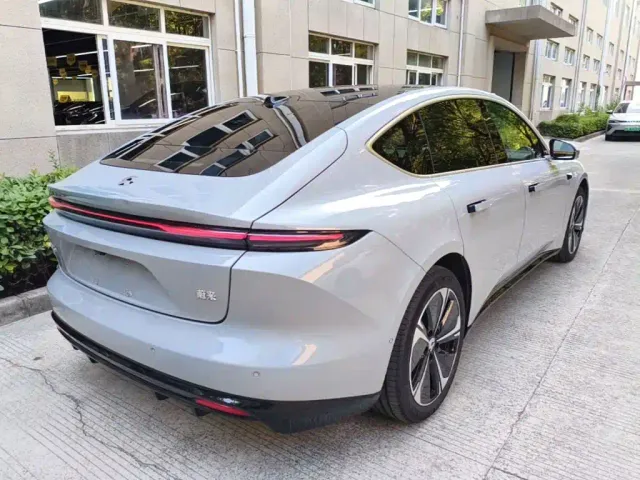 Nio ET5 — Фото автомобиля 4
