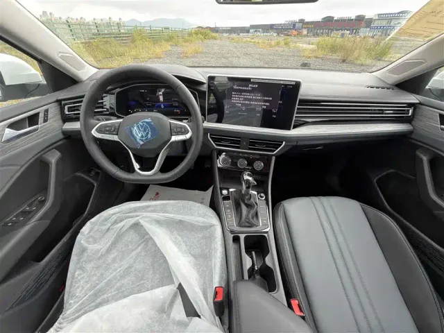 Volkswagen Sagitar — Фото автомобиля 9