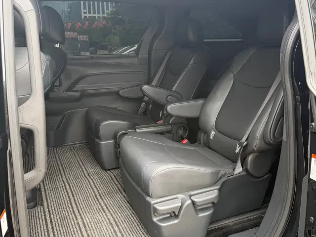 Toyota Granvia — Фото автомобиля 8