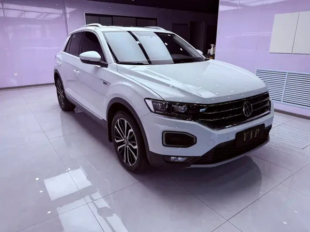 Volkswagen T-Roc — Фото автомобиля 6