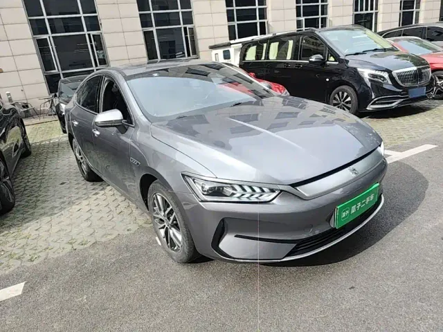 BYD Qin PLUS — Фото автомобиля 3