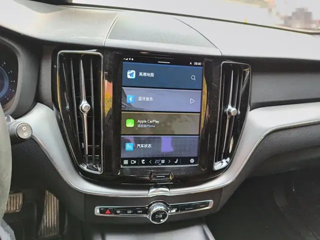 Volvo XC60 — Фото автомобиля 14