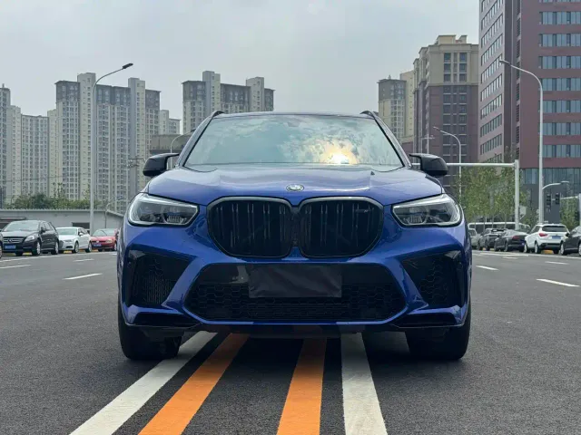 BMW X5 M — Фото автомобиля 2