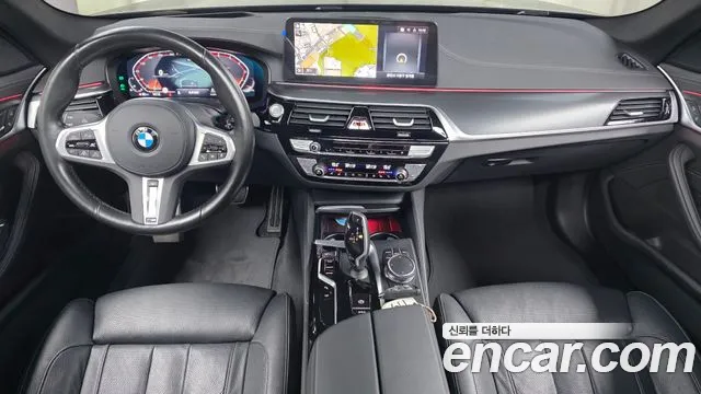 BMW 5 Series G30 — Фото автомобиля 10