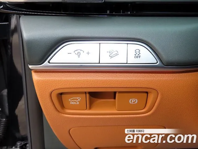 Genesis GV80 — Фото автомобиля 12