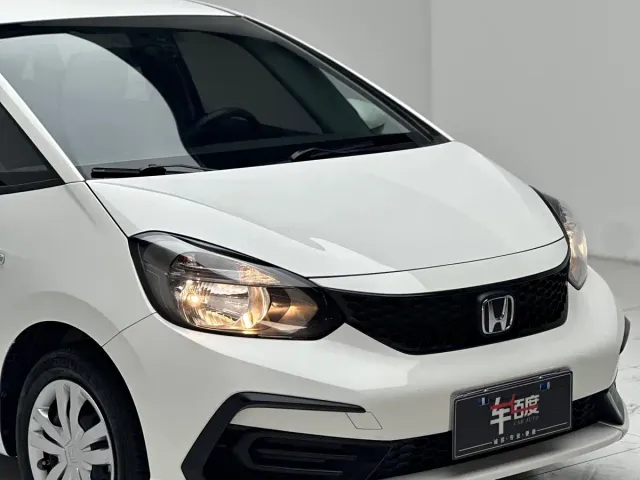Honda Fit — Фото автомобиля 21