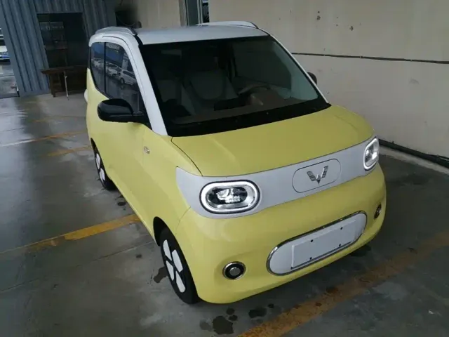 Wuling Hongguang Mini EV — Фото автомобиля 3