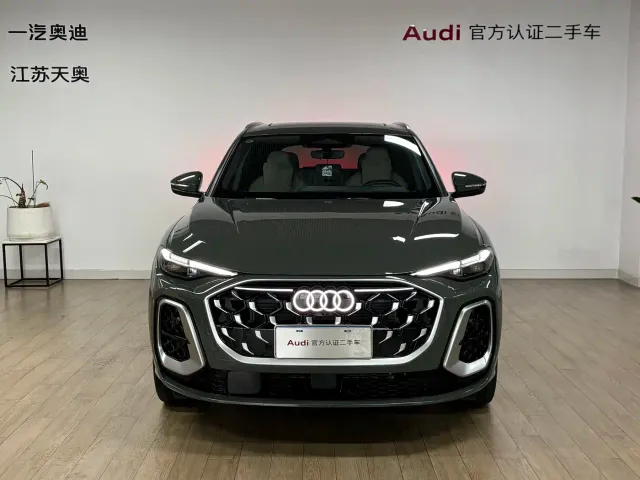 Audi Q5L — Фото автомобиля 2
