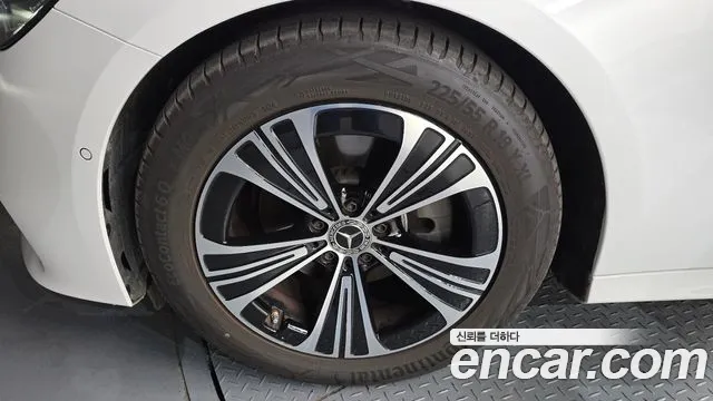 Mercedes-Benz E-Class W214 — Фото автомобиля 5