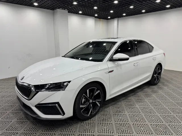 Skoda Octavia — Фото автомобиля 3