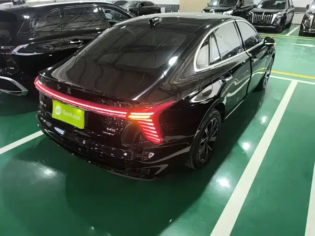 Hongqi H5 PHEV — Фото автомобиля 6