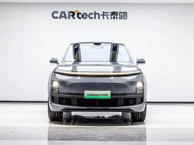 Li Auto L8 — Фото автомобиля 2