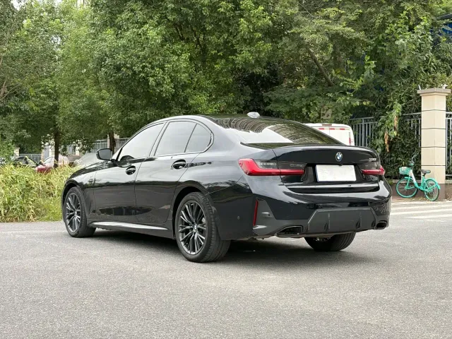 BMW 3 Series — Фото автомобиля 15