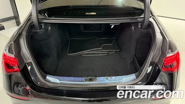 Mercedes-Benz S-Class W223 — Фото автомобиля 18
