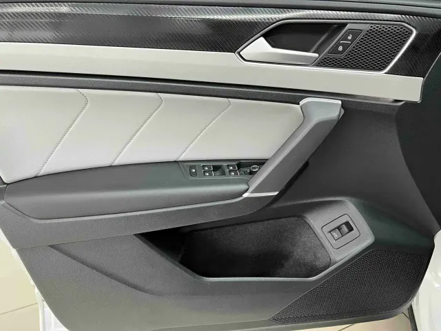 Volkswagen Tayron 2023 280TSI 2WD Luxury Plus Advanced Edition — Фото автомобиля 8