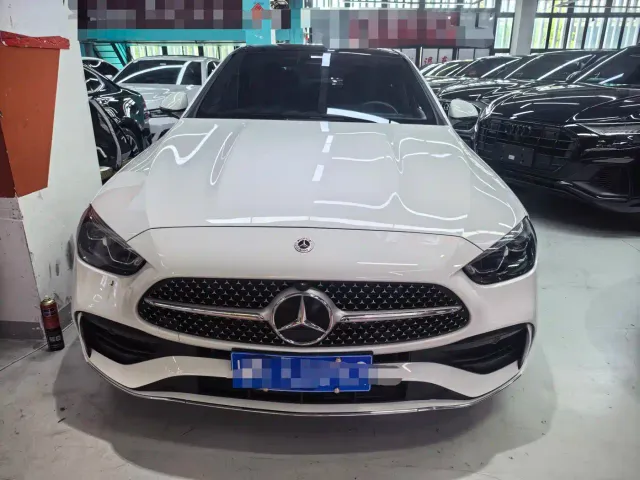 Mercedes-Benz C-Class — Фото автомобиля 2
