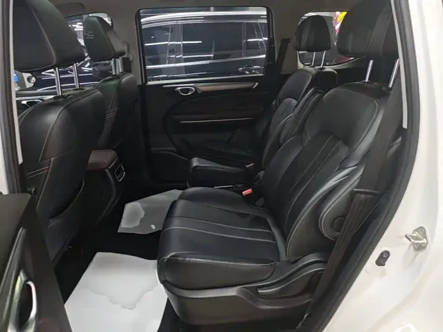 GAC Trumpchi M6 — Фото автомобиля 16