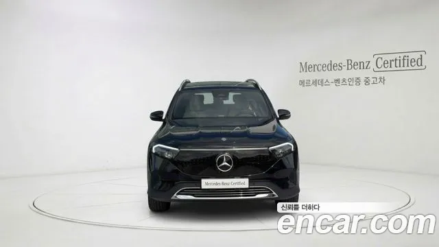 Mercedes-Benz EQB — Фото автомобиля 3
