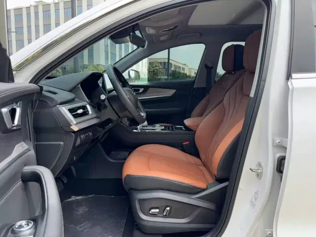 Chery Tiggo 8 — Фото автомобиля 10