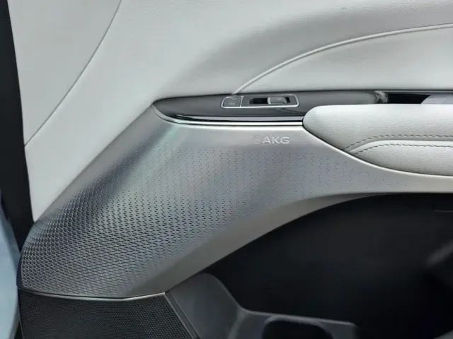 Cadillac Lyriq — Фото автомобиля 18