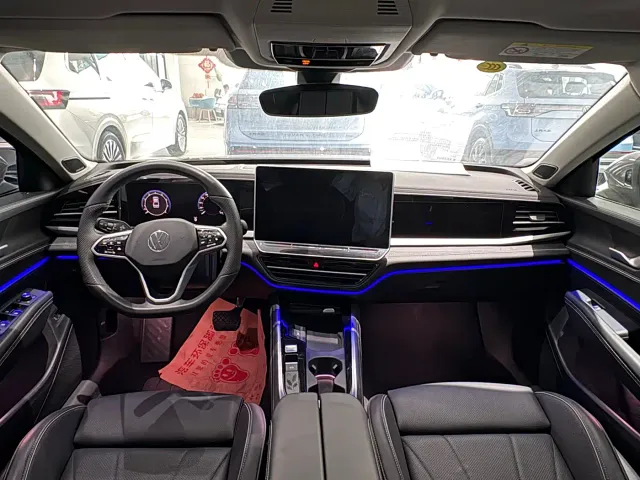 Volkswagen Passat — Фото автомобиля 9