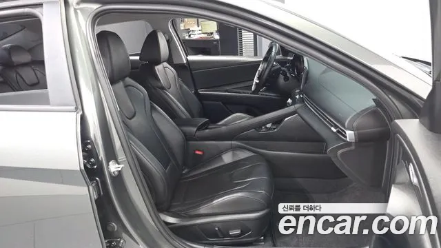 Hyundai AVANTE Avante (CN7) — Фото автомобиля 11