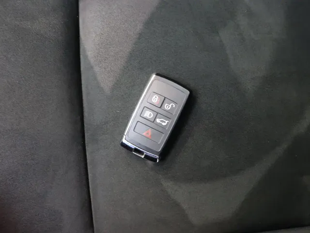 Land Rover Range Rover Velar — Фото автомобиля 11
