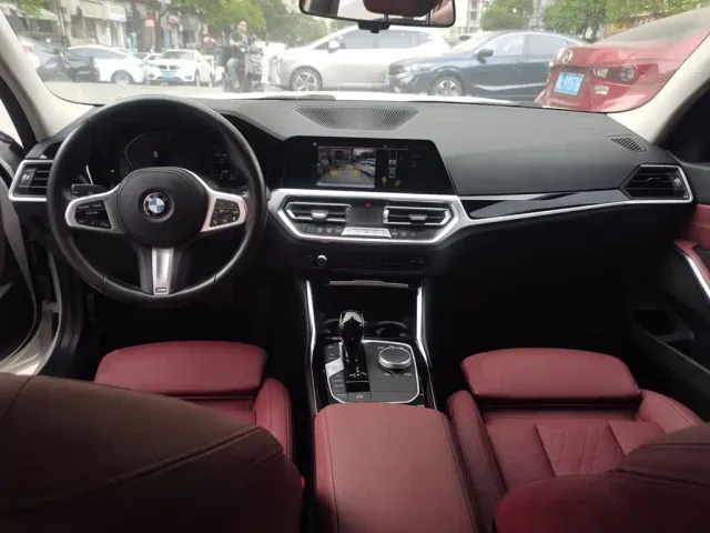 BMW 3 Series — Фото автомобиля 5