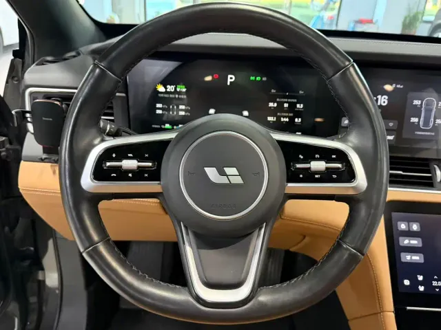 Li Auto ONE — Фото автомобиля 17