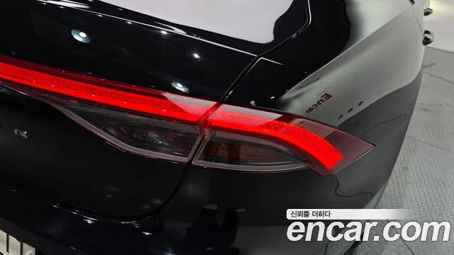 Hyundai Grandeur (New) Hybrid — Фото автомобиля 8