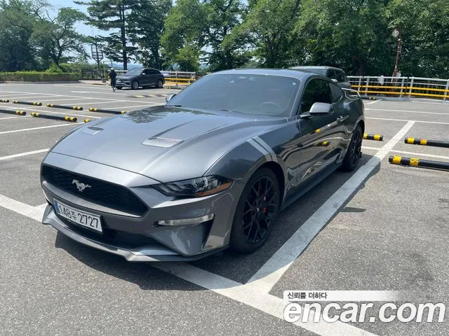 Фотография автомобиля — Ford Mustang