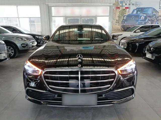 Mercedes-Benz S-Class — Фото автомобиля 2