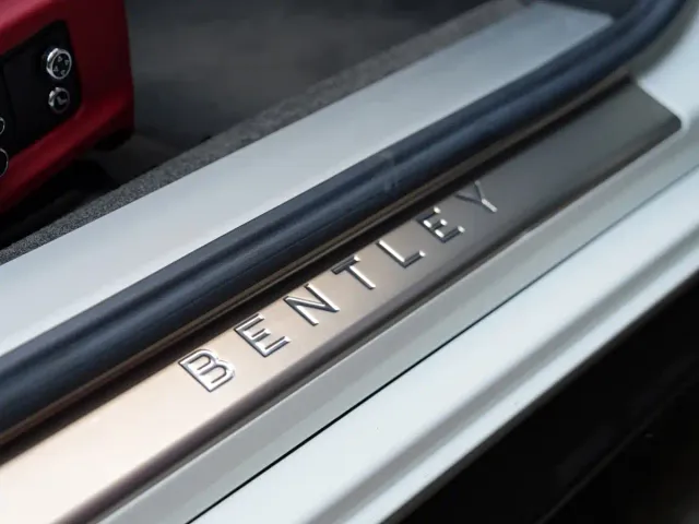 Bentley Continental — Фото автомобиля 22