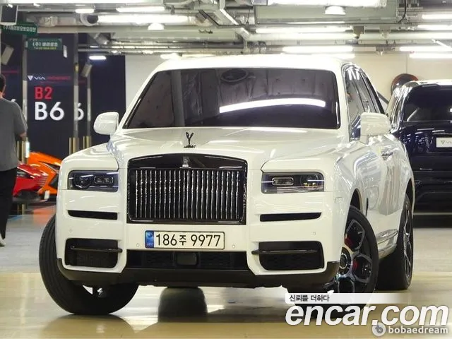 Фотография автомобиля — Rolls-Royce Cullinan