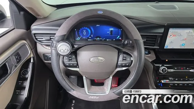 Ford Explorer Explorer 6 поколение 3.0 Platinum 4WD — Фото автомобиля 29