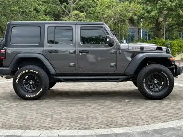 Jeep Wrangler — Фото автомобиля 4