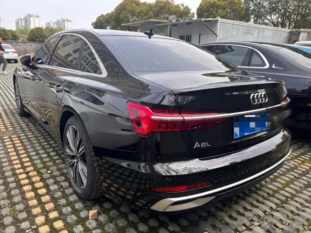 Audi A6L — Фото автомобиля 6