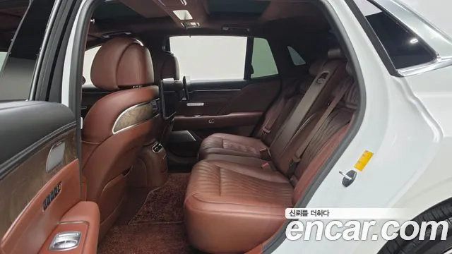 Genesis G90 Бензин 3.5 турбо AWD — Фото автомобиля 5