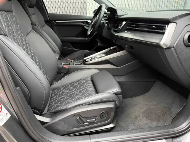 Audi Audi A3 2025 A3L Limousine 35TFSI Flying Premium — Фото автомобиля 16
