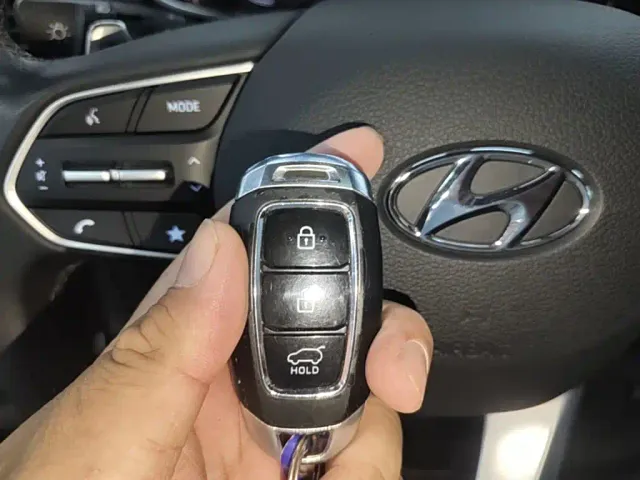 Hyundai Santa Fe — Фото автомобиля 8