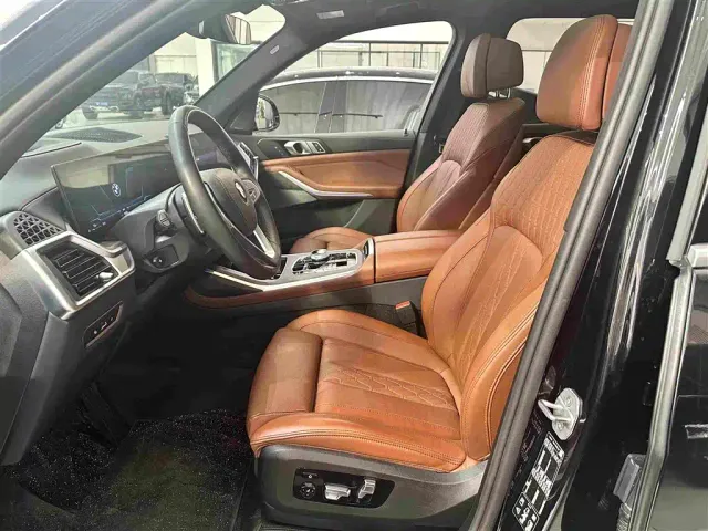 BMW X7 — Фото автомобиля 11